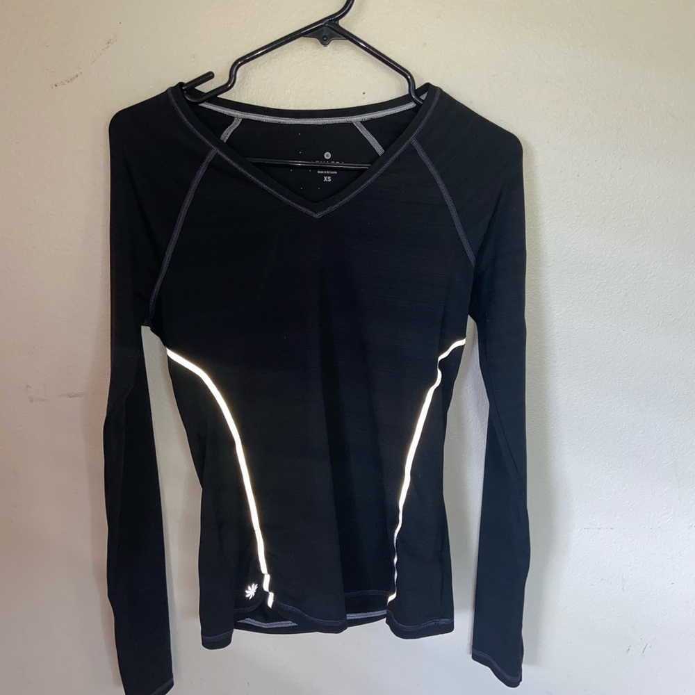 Athleta workout long sleeve